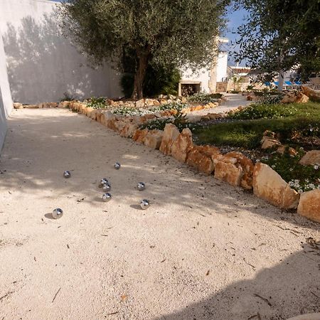 Villa With Trullo And Pool, Alberobello Eksteriør billede
