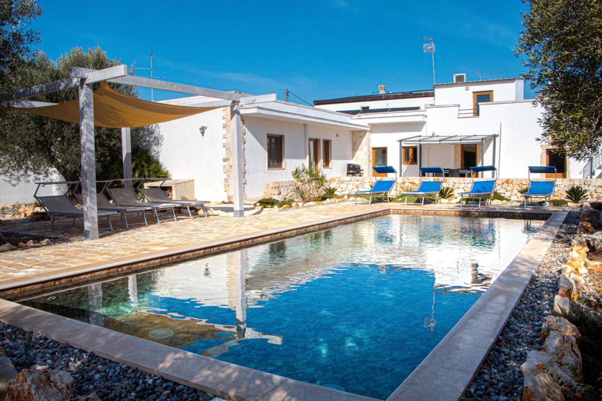 Villa With Trullo And Pool, Alberobello Eksteriør billede